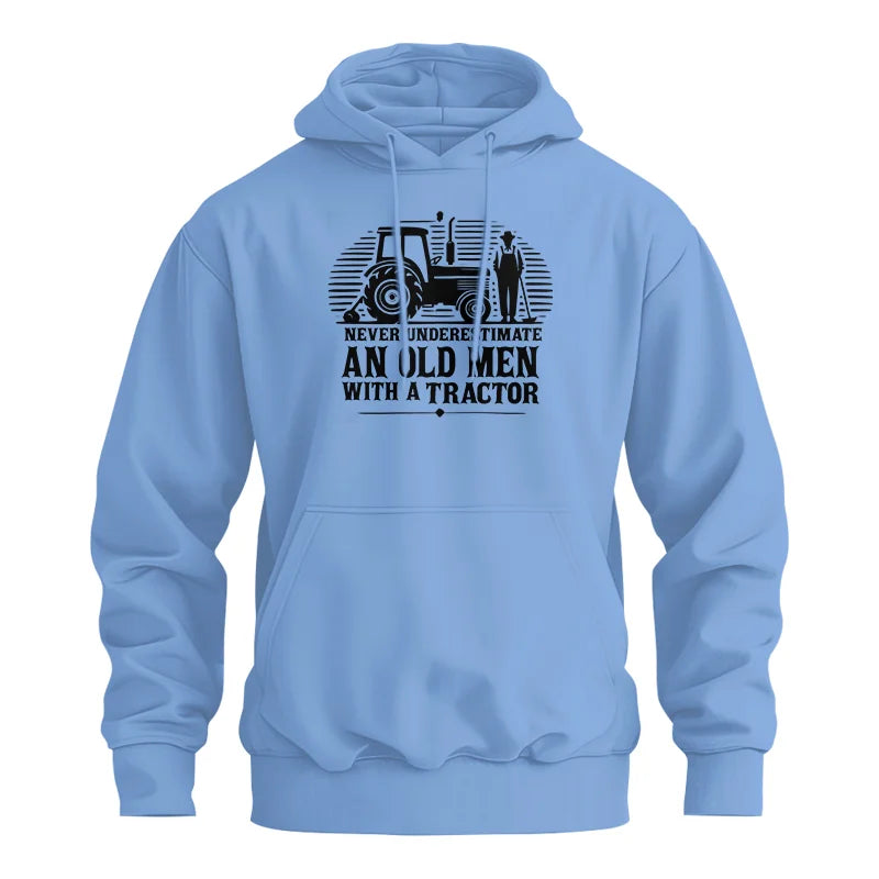 Never Underestimate An Old Men With A Tractor - Unisex Heavy Blend™ Hooded Sweatshirt