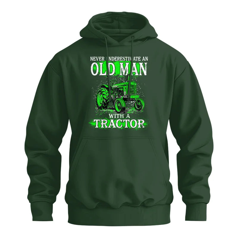 Funny Quote Never Underestimate Old Man Tractor - Unisex Heavy Blend™ Hooded Sweatshirt