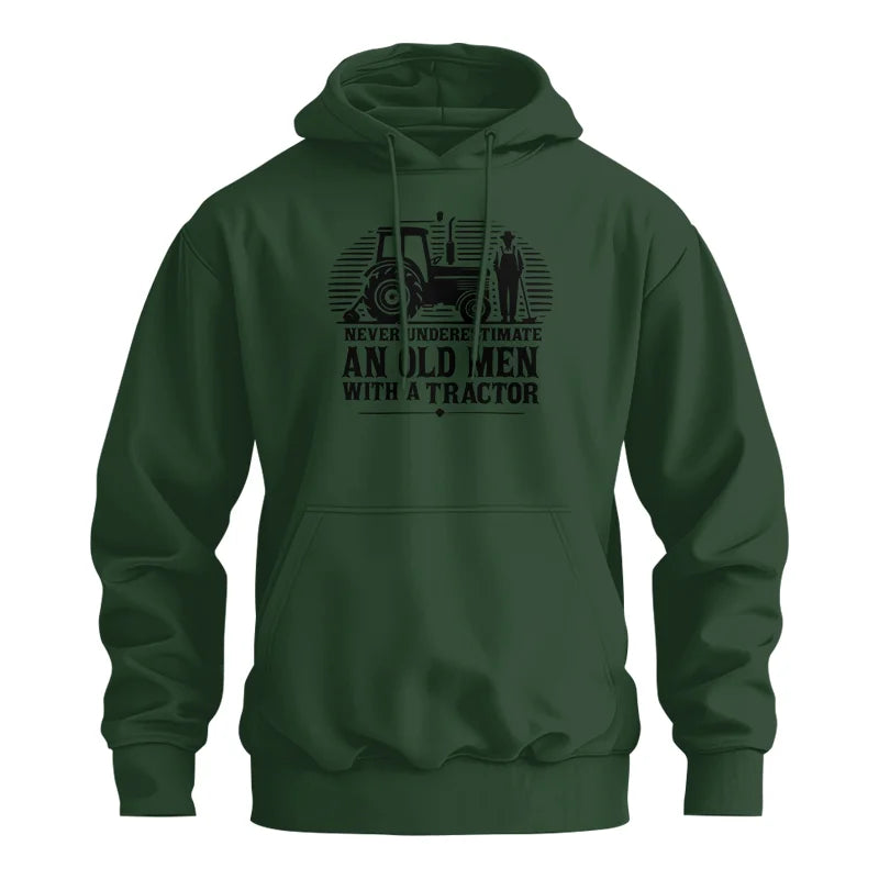 Never Underestimate An Old Men With A Tractor - Unisex Heavy Blend™ Hooded Sweatshirt