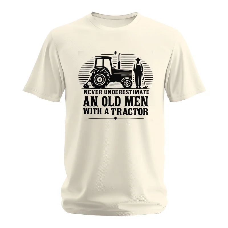 Never Underestimate An Old Men With A Tractor - Unisex Softstyle T-Shirt