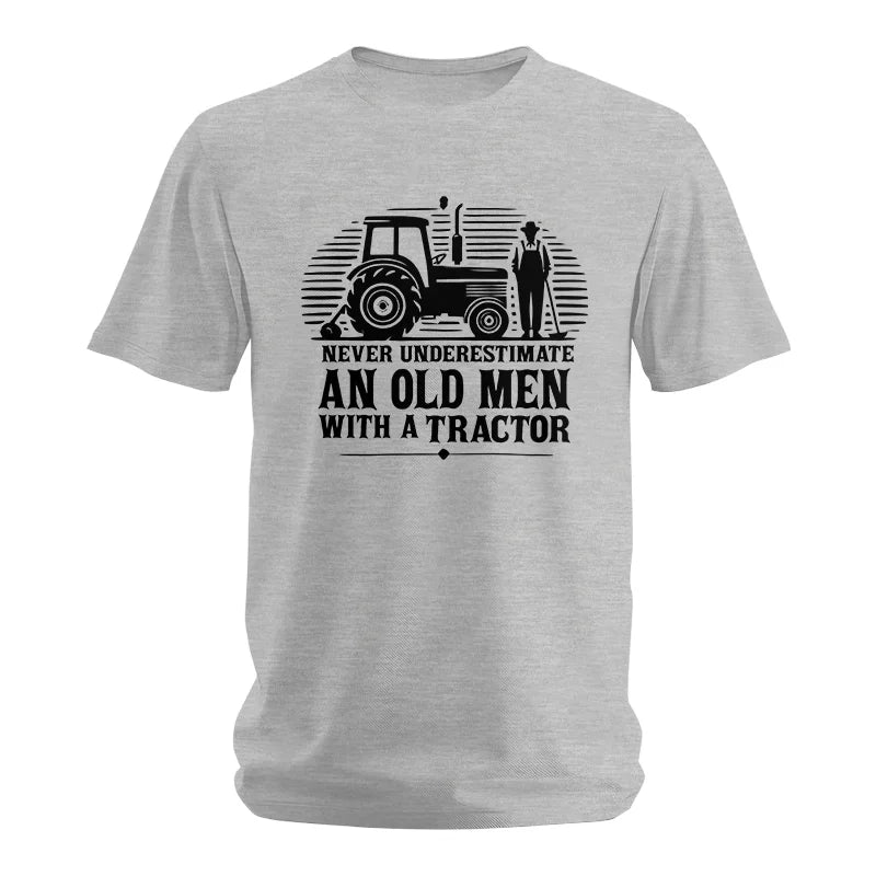 Never Underestimate An Old Men With A Tractor - Unisex Softstyle T-Shirt